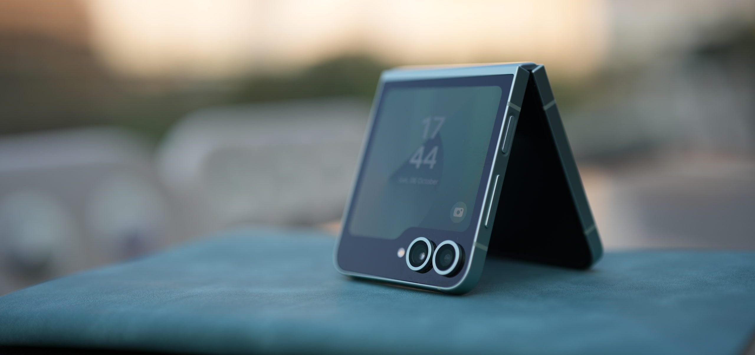 Free Private Security for Galaxy Users: Samsung’s SOS+ Expands to S25 ...